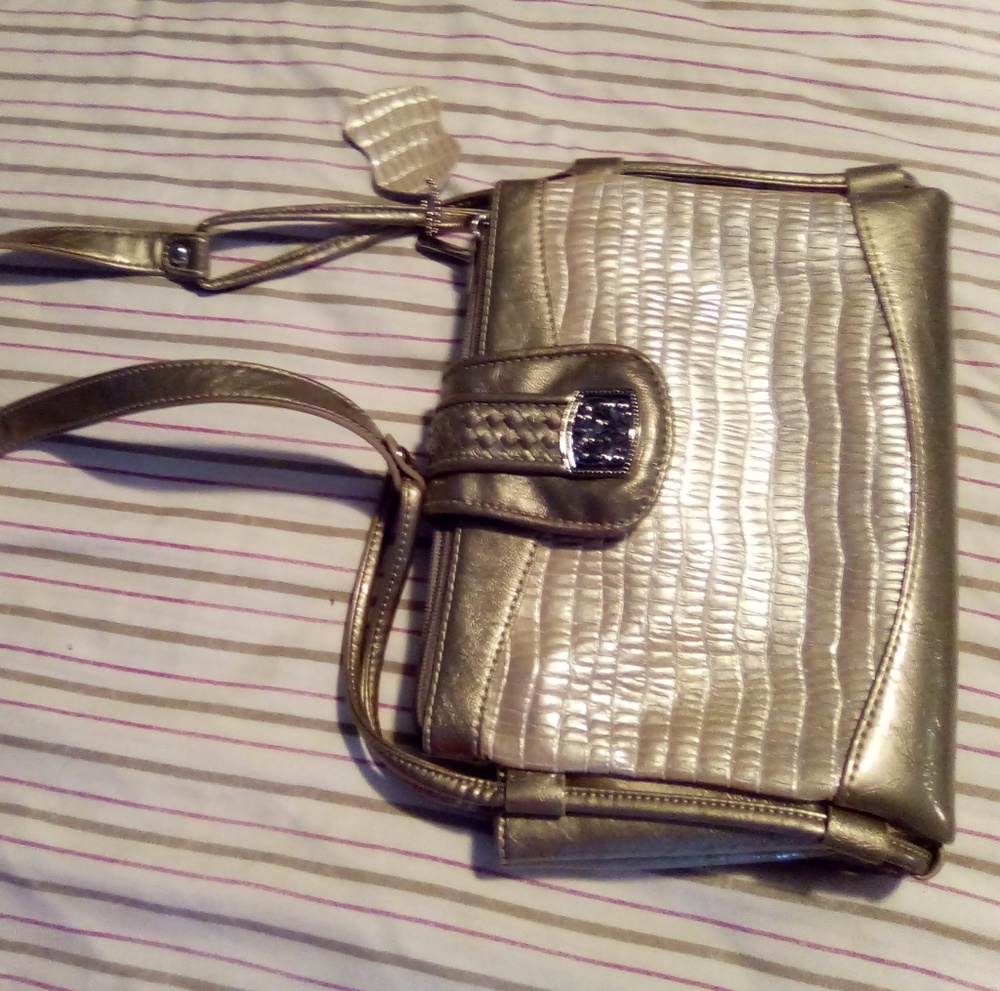 Cross body purse
